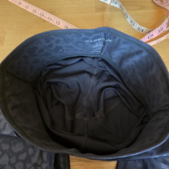 Carbon38 High Rise Full Length Legging In Leopard Takara Shine S - Picture 8 of 11